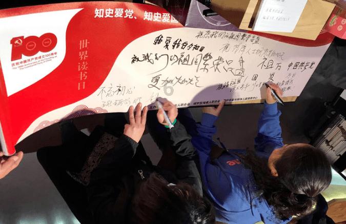 小艾比当海军